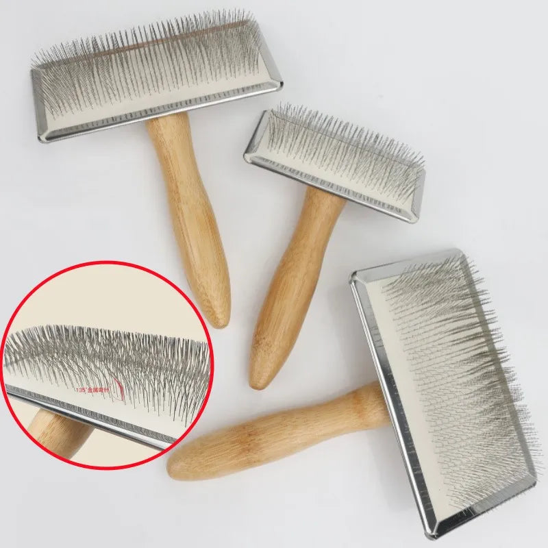 Brosse de toilettage naturelle pour chiens et chats - Bois et acier - Pet & Cie